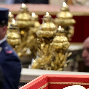 Corpo do Papa Francisco é exibido na Basílica de São Pedro, no Vaticano, onde ficará por três dias
