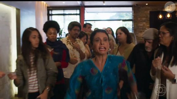 A noite desta terça-feira, 12 de agosto, foi marcada por um dos momentos mais aguardados do remake de "Vale Tudo": a cena da maionese contaminada. Interpretando Celina, Malu Galli assumiu o protagonismo