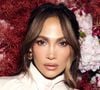 Jennifer Lopez, aos 57 anos hoje: 'Descobri que, para mim, dormir é o segredo de beleza mais subestimado que existe. Às vezes acordo e digo: “Uau! Meu rosto acabou de rejuvenescer 10 anos!”’