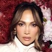 Jennifer Lopez, aos 57 anos hoje: 'Descobri que, para mim, dormir é o segredo de beleza mais subestimado que existe. Às vezes acordo e digo: “Uau! Meu rosto acabou de rejuvenescer 10 anos!”’
