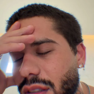 Zé Felipe responde sobre o Dia dos Namorados e sobre a possibilidade de estar vivendo um novo relacionamento: “Sozinho, né? Estou sozinho. Eu acho que, não sei o que está acontecendo, que o povo está com medo de me namorar. Não tem ninguém”.