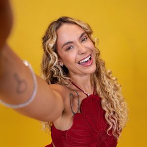 Sarah Andrade voltou ao 'BBB 26' com um combo de transformações que não passou despercebido