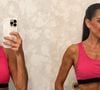 Deborah Secco, aos 46 anos, deixou a academia para treinar em casa; especialista esclarece: 'Quando o treino deixa de ser um sacrifício logístico, a constância aparece'