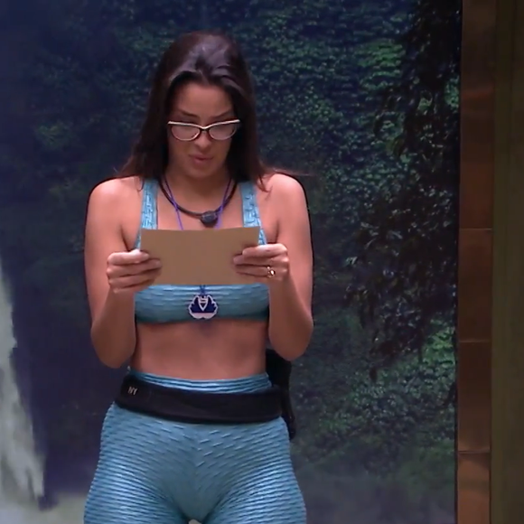 'Sim, ele voltou. Aquele que é o mais temido de todas as edições do BBB' (voz de choro). Como diria Ivy, do 'BBB 20'. Brincadeira à parte, a frase resume bem o sentimento de parte do público que ainda torce o nariz para esse item de moda em crochê no 'BBB 26'