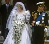 Princesa Diana escolheu usar uma tiara da sua família ao invés de uma joia da Família Real, uma atitude bastante transgressora para a época