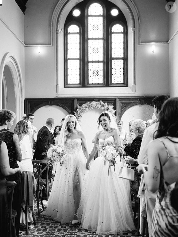 Talita Araújo se casou com a produtora britânica Isla Wolfe e compartilhou registros inéditos da cerimônia, realizada na The Abbey, na Irlanda