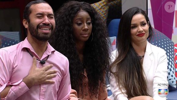 Gil do Vigor foi eliminado do 'BBB 21' e também usava rosa no dia