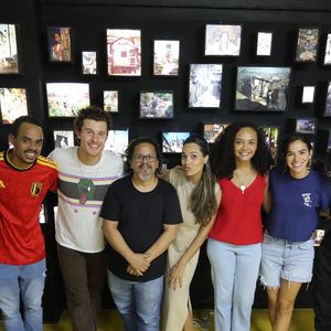 Durante o aniversário de Bruna Marquezine, Shawn Mendes compartilhou uma declaração apaixonada nas redes sociais, afirmando que a atriz mudou sua vida. O cantor também agradeceu à Casa Amarela Providência, instituição visitada pelo casal durante a celebração da data