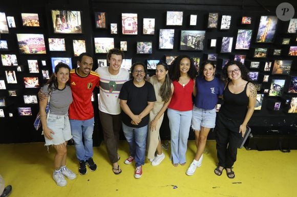Durante o aniversário de Bruna Marquezine, Shawn Mendes compartilhou uma declaração apaixonada nas redes sociais, afirmando que a atriz mudou sua vida. O cantor também agradeceu à Casa Amarela Providência, instituição visitada pelo casal durante a celebração da data