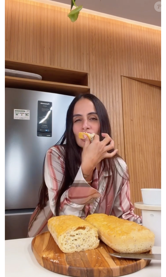 Pão sem glúten de Carol Peixinho não leva farinha de trigo e fica uma completa delícia