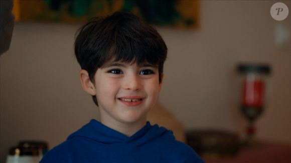 Deniz fica feliz com a volta de Irmak na novela 'Coração de Mãe'