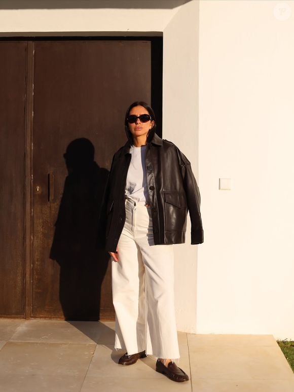 Tênis pretos são uma maneira infalível de complementar qualquer look, especialmente se você optar por um estilo moderno e elegante, evitando os típicos tênis "dad sneakers"
