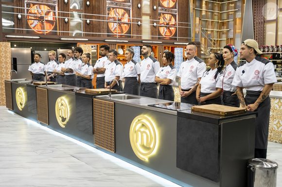O quarto episódio do MasterChef Profissionais 2026 terminou com a eliminação de Marcelo Verde após o desafio de preparar um fagottini, massa italiana recheada