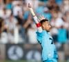 Propostas internacionais esquentam os bastidores, mas desejo da família é continuar no Santos