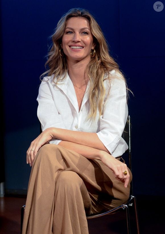 Após a separação de Tom Brady, em outubro de 2022, Gisele Bündchen vive uma nova fase em Miami e estaria feliz com a vida que construiu, segundo uma pessoa próxima à modelo