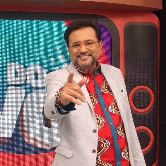 Dormir de meia é forma de autocuidado, diz estudos - na foto, Geraldo Luís, que tem esse hábito