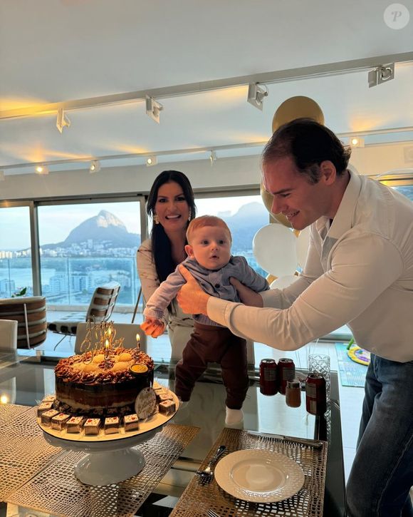 Thor Batista, filho mais velho de Luma e Eike, mora colado aos pais no condomínio de luxo e já teve detalhes da mansão divulgadas na web