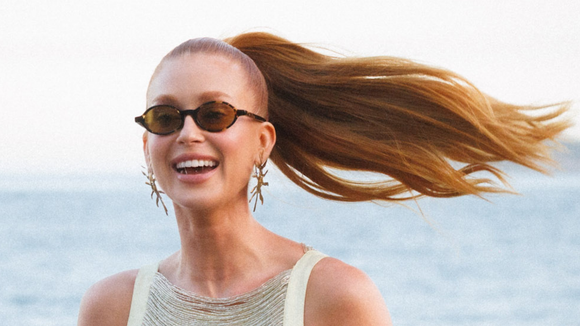 Chamada de 'musa brasileira', Marina Ruy Barbosa surge sexy e faz topless em ensaio para famosa revista internacional. Veja fotos!