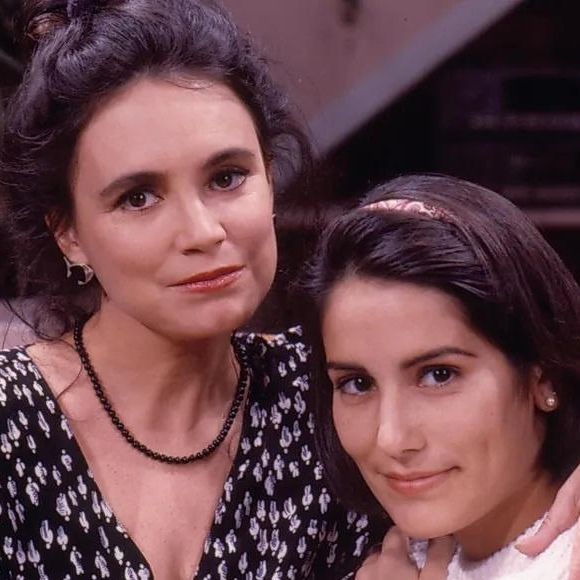 Fátima mataria Marco Aurélio em 'Vale Tudo' de 1988, mas Raquel descobriria ou presenciaria o crime e se entregaria à polícia para evitar que a filha fosse presa.