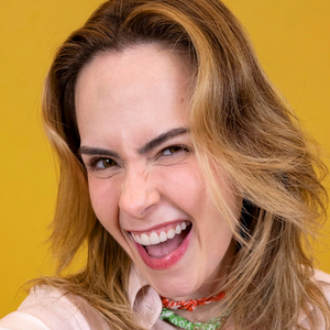 Olha ela! Descobrimos a marca das sandálias coloridas de Ana Paula Renault no 'BBB 26': elas são a cara do verão e misturam 'Sailor Moon' com tattoo old school