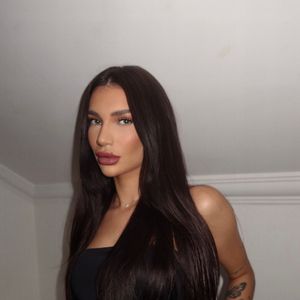 Em resposta, um internauta questionou se Stéfani Bays teria levado um fora de Neymar e ela disparou: "Não, eu que já dei fora nele!"