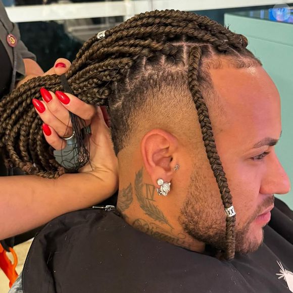 Resultado não foi muito bem aceito pelos internautas, que criticaram a escolha de Neymar