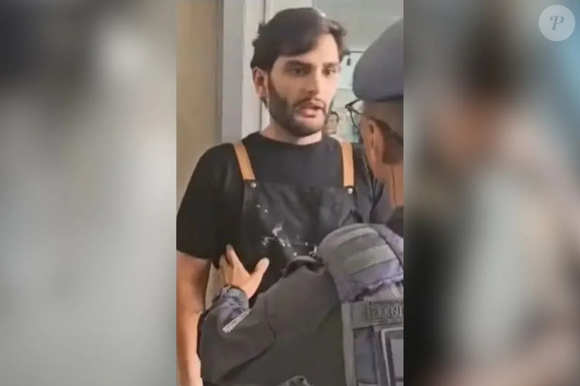 Segundo a polícia, a perícia foi acionada após o ataque dentro do salão de beleza, e o caso foi registrado no 91º Distrito Policial (Ceasa) antes de ser encaminhado ao Jecrim