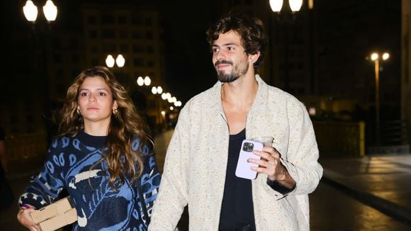 Assumidos! De mãos dadas, irmã de Bruna Marquezine, Luana Maia, deixa after do The Town com Lucca Picon