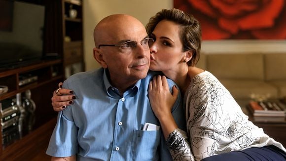 'Primeiro Dia dos Pais sem o meu': Ana Paula Renault se emociona ao relembrar o pai meses após sua morte: 'Tive um privilégio'