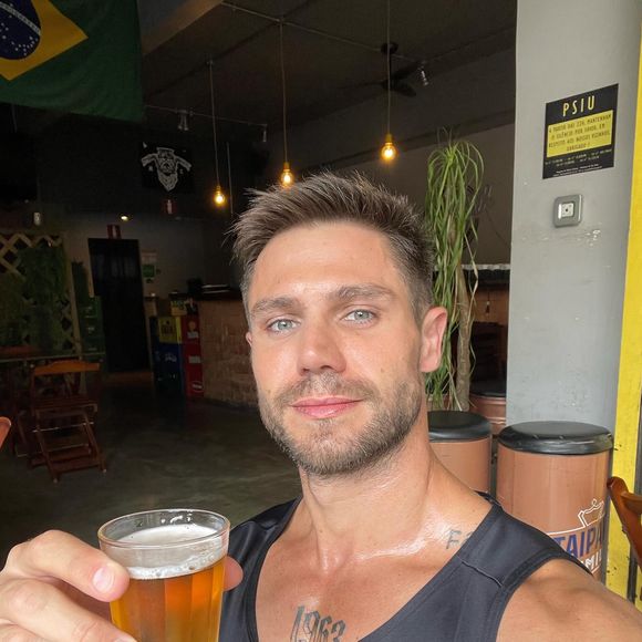 Jonas Sulzbach também fez alguns tratamentos tecnológicos para a pele