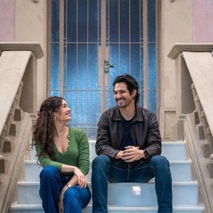 Gerluce (Sophie Charlotte) se aproxima cada vez mais de Paulinho (Romulo Estrela)