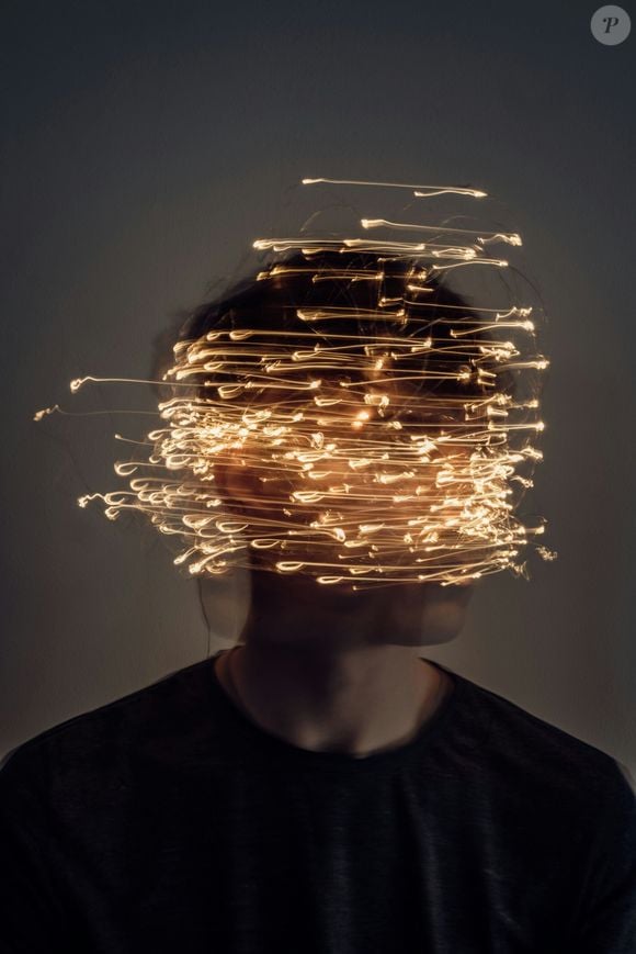 Aceitar a incerteza não significa resignar-se ou desistir. Trata-se, sim, de adotar uma atitude de abertura, flexibilidade e paciência diante do desconhecido