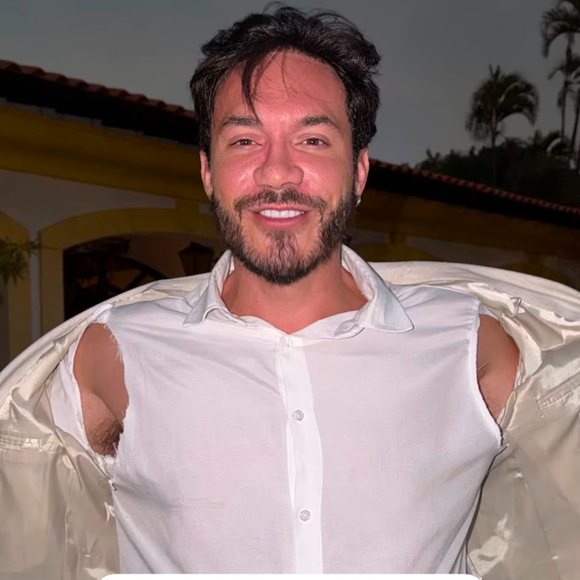 O casamento civil de Viih Tube e Eliezer começou com perrengues: a noiva encontrou uma lêndea no cabelo de Lua e o noivo precisou improvisar com a própria roupa