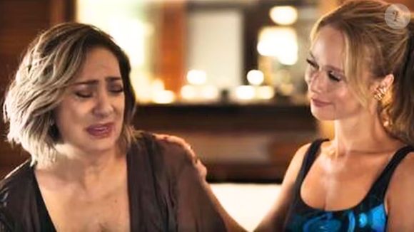 Em 'Mania de Você', Isis (Mariana ximenes) planeja a morte de Berta (Eliane Giardini) e acaba acertando outra pessoa