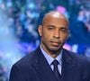 Thierry Henry colocou novamente à venda sua luxuosa cobertura em Manhattan. O imóvel tem 565 m² de área interna, quatro espaços externos e vista de 360° para Nova York