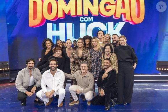 Um grupo de atores da TV Globo discute a possibilidade de divulgar um manifesto dos homens da novela, para condenar a misoginia e manifestar apoio à Bella Campos