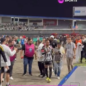 Neymar fez seu gol de pênalti, mas Santos acabou eliminado pelo CRB na Copa do Brasil 2025