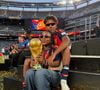 Lamine Yamal brilhou na conquista da Copa do Mundo de 2026 pela Espanha. Agora, o jardim da casa da mãe do jogador chama atenção com piscina, muito verde e uma pequena trave de futebol