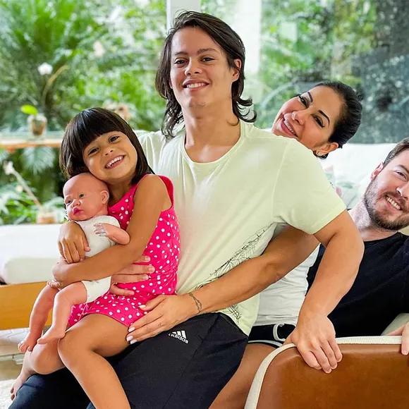 Maíra Cardi já é mãe de dois filhos