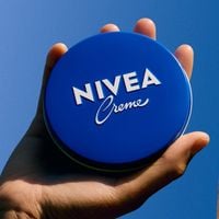 Vladimir Sánchez, químico: ‘O creme Nivea da latinha azul cria uma camada protetora na pele que impede a saída da umidade, mas isso faz com que ela não transpire e pode causar problemas em algumas pessoas’