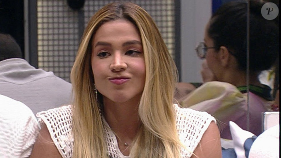 Kerline durante o 'BBB 21' tinha visual com cabelos longos e maquiagem discreta, bem diferente