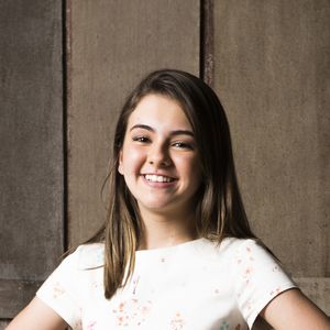 Klara Castanho entrou na segunda fase de Além do Tempo como Alice, filha de Rosa e Bento