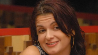 Lembra dela? Elenita, do 'BBB 10', está irreconhecível após perder 20 kg - e vive nova fase depois de trajetória conturbada no reality