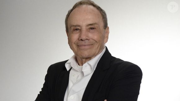 Stenio Garcia entrou com processo contra as filhas e afirma depender financeiramente da atual mulher