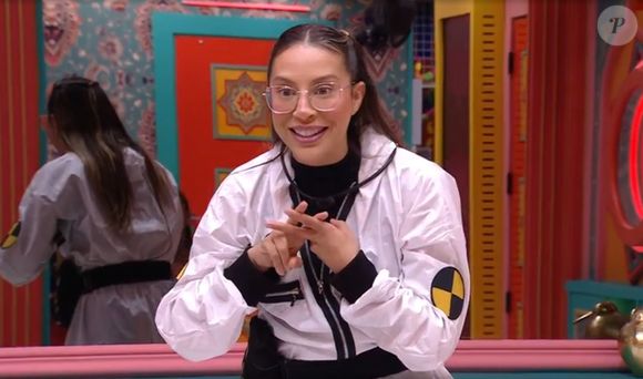 Renata voltou da Vitrine do Seu Fifi contando que o público shippava ela e Vinicius