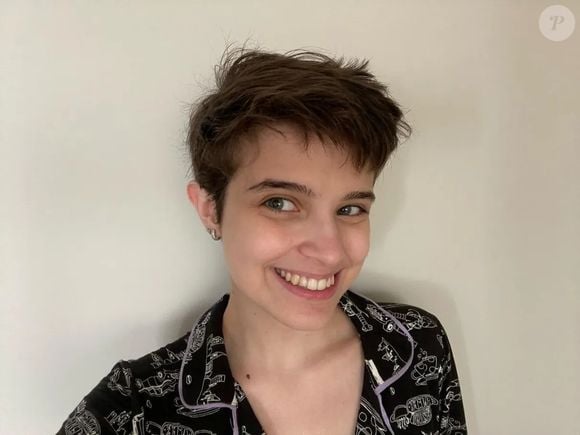 Valentina Schmidt tem 22 anos e é queer