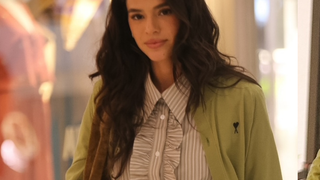 Consulta médica ou semana de moda? Nada 'basiquinha', Bruna Marquezine aposta em look de quase R$ 17 mil para ir ao dermatologista no Leblon