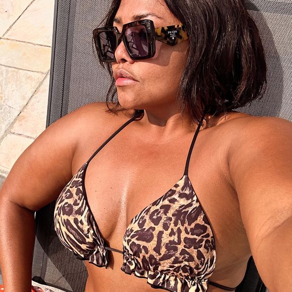 Gaby Amarantos sempre gostou de compartilhar fotos de biquíni em suas redes sociais