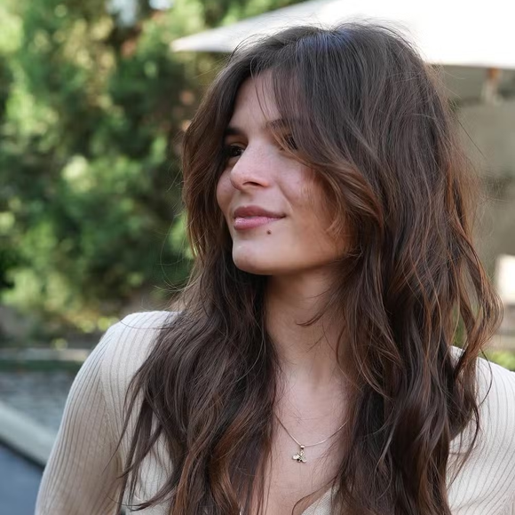 Luana Maia adotou corte curtain bangs