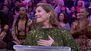 Odete Roitman também chora! A homenagem que desmontou Debora Bloch na TV e emocionou a web: 'O ano é dela'